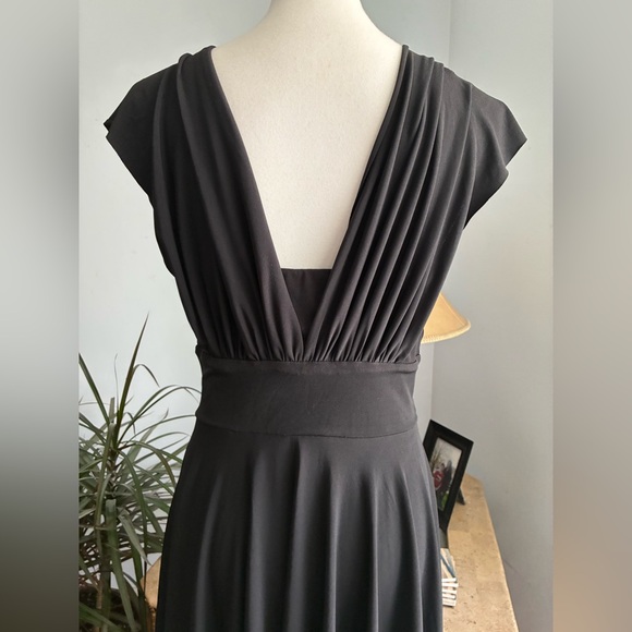 White House Black Market Genesis Convertible Black Dress Size 10 Knee Length NWT - Picture 10 of 16